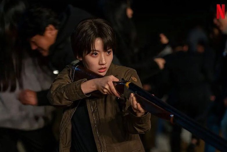 韓国ドラマ『グリッチ 青い閃光の記憶』に出てくるヨンギの画像